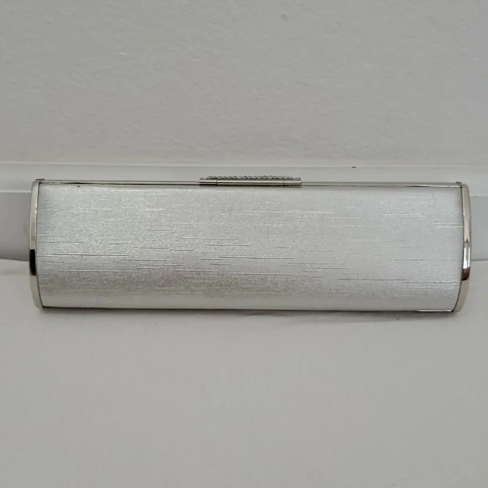 Silver clutch